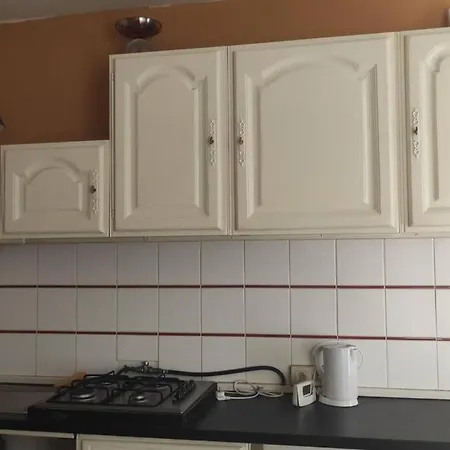 Piece De Sejour Au Rez A L'etage דירה *